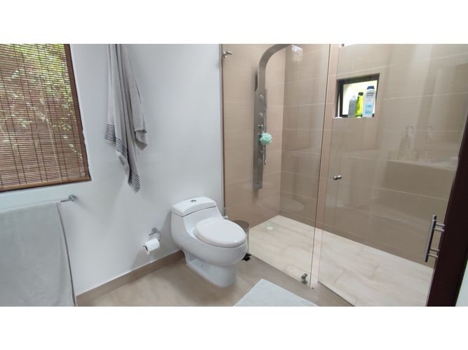 Casa de 4 alcobas en venta en Aposentos, Sopó, 644 m² · foto 17 de 24