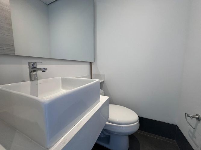 Apartamento de 2 alcobas en arriendo en El Poblado, Medellín, 95 m² · foto 17 de 19