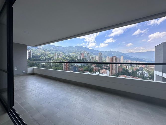 Apartamento de 2 alcobas en arriendo en El Poblado, Medellín, 95 m² · foto 19 de 19