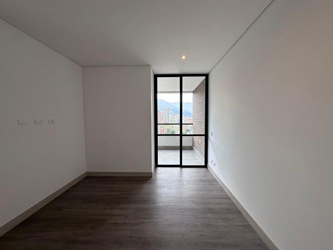 Apartamento de 2 alcobas en arriendo en El Poblado, Medellín, 95 m² · foto 10 de 19