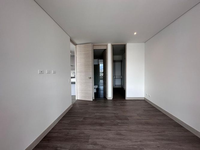 Apartamento de 2 alcobas en arriendo en El Poblado, Medellín, 95 m² · foto 15 de 19