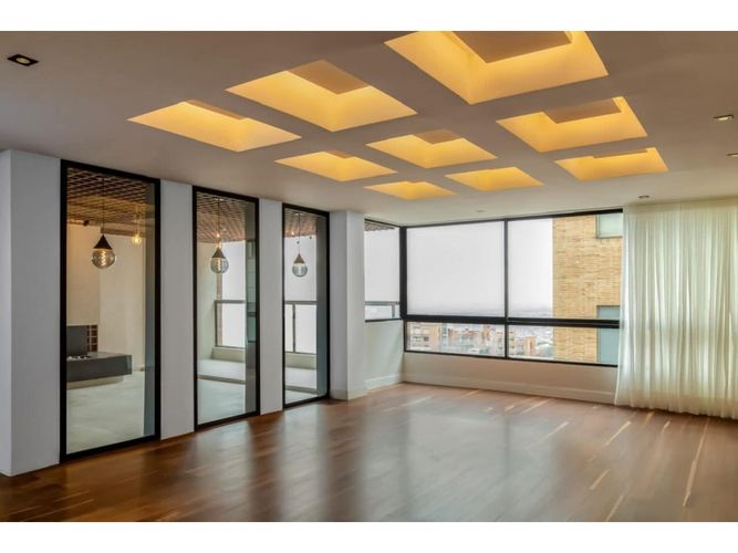 Apartamento de 3 alcobas en venta en Los Rosales, Bogotá, 291 m² · foto 6 de 16