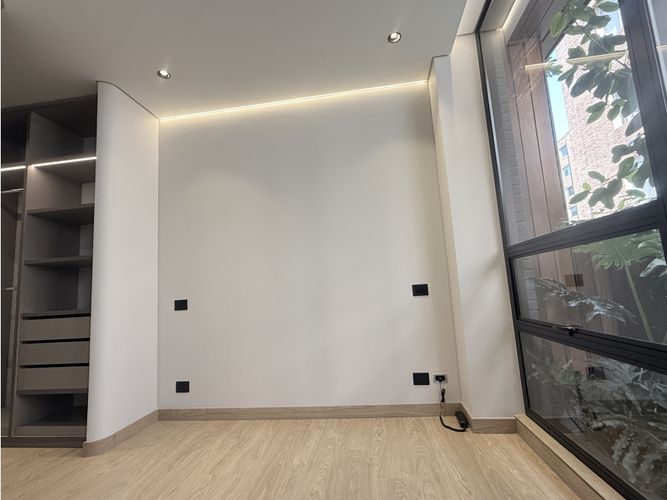 Apartamento de 1 alcoba en venta en Chicó Reservado, Bogotá, 71 m² · foto 5 de 12