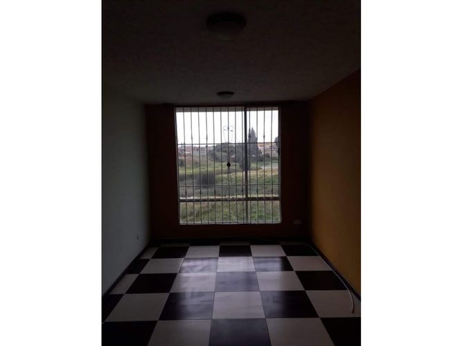 Apartamento de 2 alcobas en venta en Lusitania, Madrid, 63 m² · foto 2 de 11