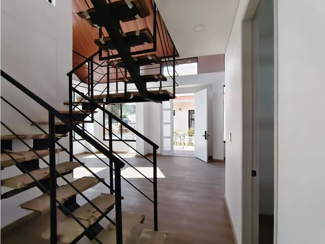 Casa de 3 alcobas en venta en El Abra, Cota, 154 m² · foto 4 de 24