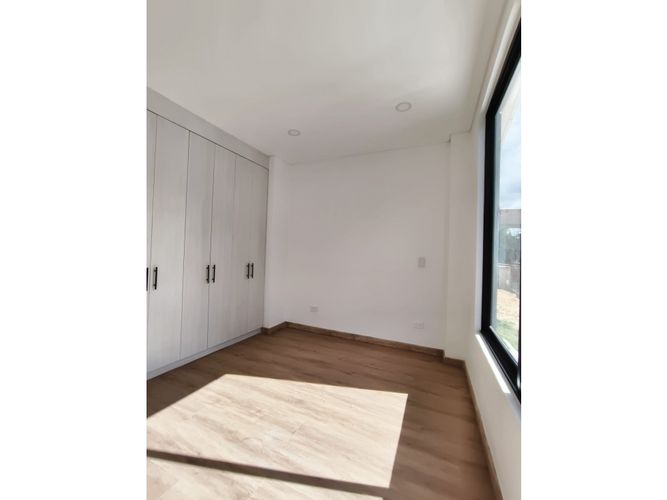 Casa de 3 alcobas en venta en El Abra, Cota, 154 m² · foto 23 de 24