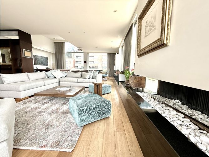 Apartamento de 4 alcobas en venta en Los Rosales, Bogotá, 480 m² · foto 8 de 22