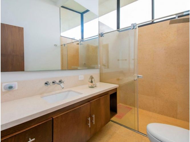 Casa de 4 alcobas en venta en Fusca, Chía, 550 m² · foto 4 de 11