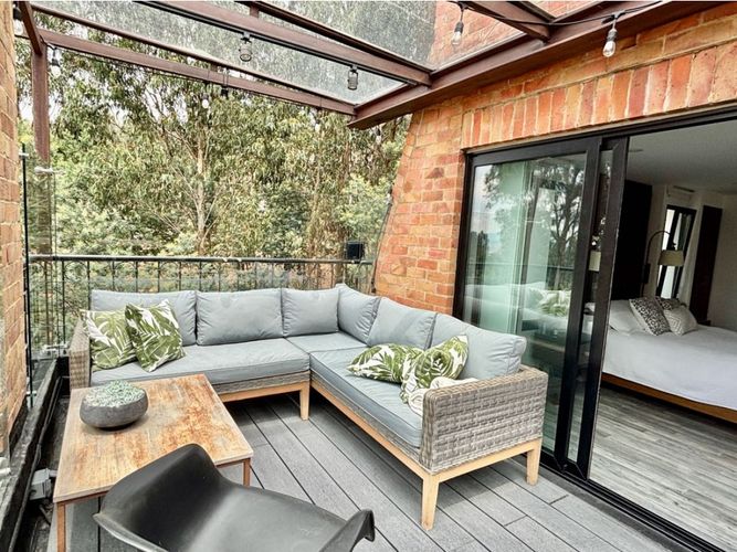 Apartamento de 3 alcobas en venta en Bosque Medina, Bogotá, 226 m² · foto 2 de 24