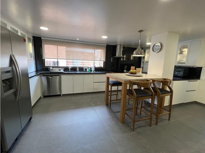 Apartamento de 3 alcobas en venta en Bosque Medina, Bogotá, 226 m² · foto 11 de 24