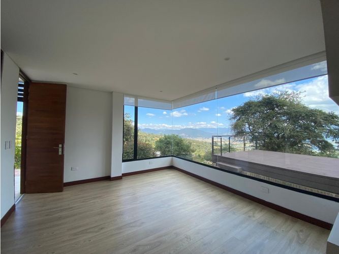 Casa de 4 alcobas en venta en Yerbabonita Bosque Nativo, Chía, 400 m² · foto 8 de 16
