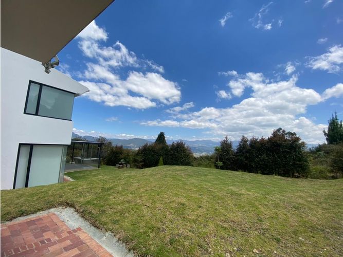 Casa de 4 alcobas en venta en Yerbabonita Bosque Nativo, Chía, 400 m² · foto 9 de 16