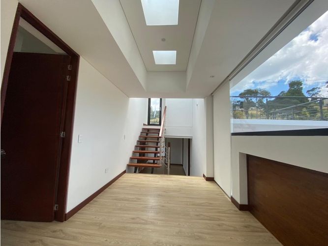Casa de 4 alcobas en venta en Yerbabonita Bosque Nativo, Chía, 400 m² · foto 10 de 16