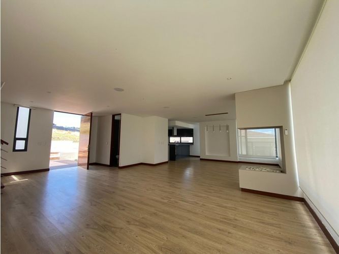 Casa de 4 alcobas en venta en Yerbabonita Bosque Nativo, Chía, 400 m² · foto 15 de 16