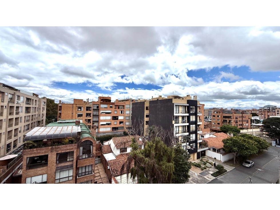 Apartamento en venta en Santa Barbara, Bogotá · foto 4 de 14