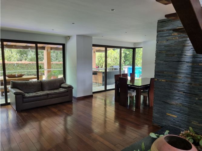Casa de 5 alcobas en venta en Aposentos, Sopó, 400 m² · foto 9 de 24