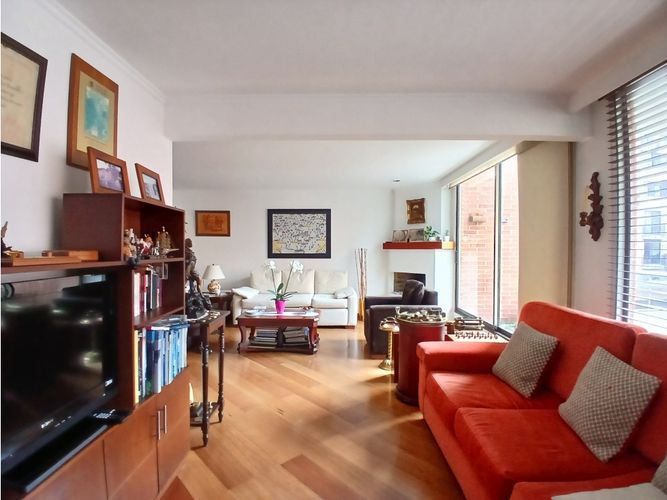 Apartamento de 3 alcobas en venta en Chico Norte, Bogotá, 149 m² · foto 4 de 20