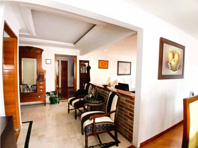 Apartamento de 3 alcobas en venta en Chico Norte, Bogotá, 149 m² · foto 6 de 20