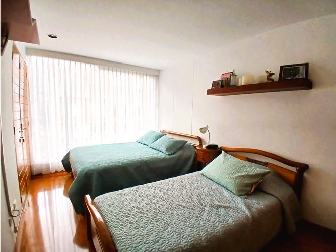 Apartamento de 3 alcobas en venta en Chico Norte, Bogotá, 149 m² · foto 16 de 20