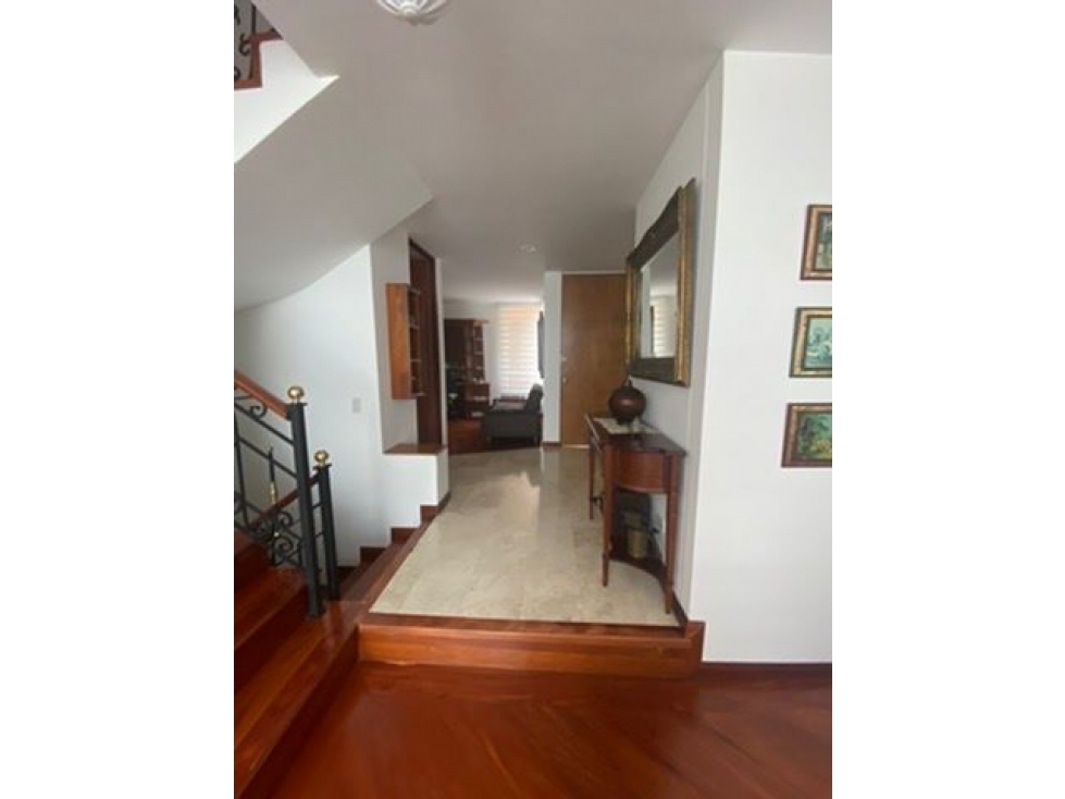 Casa en venta en Colina Campestre, Bogotá · foto 4 de 24