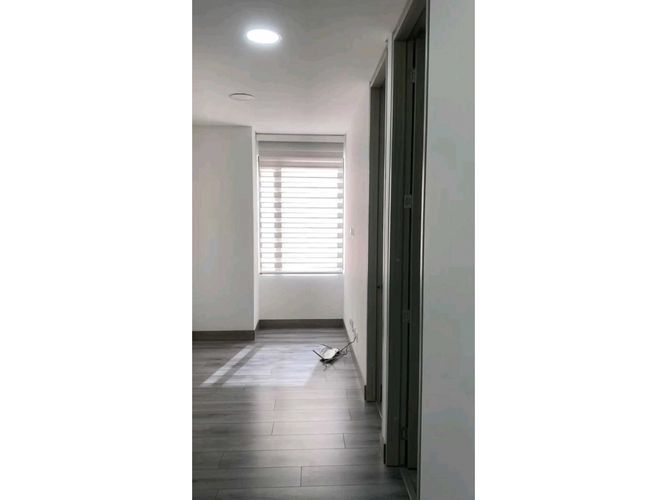Apartamento en venta en Niza, Bogotá · foto 8 de 13