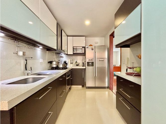 Apartamento en venta en Santa Barbara Oriental, Bogotá · foto 9 de 24
