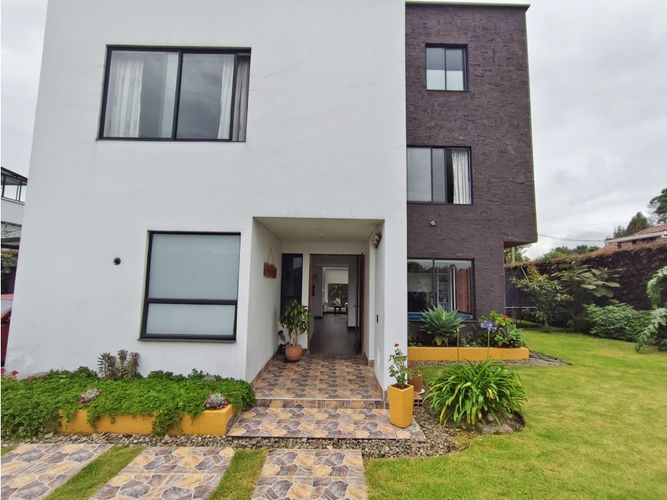 Casa en venta en Parcelas, Cota, 270 m² · foto 4 de 24