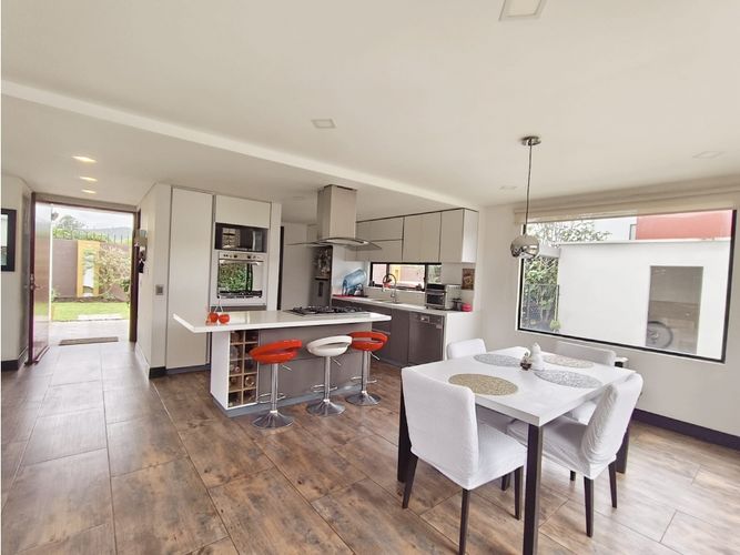 Casa en venta en Parcelas, Cota, 270 m² · foto 11 de 24
