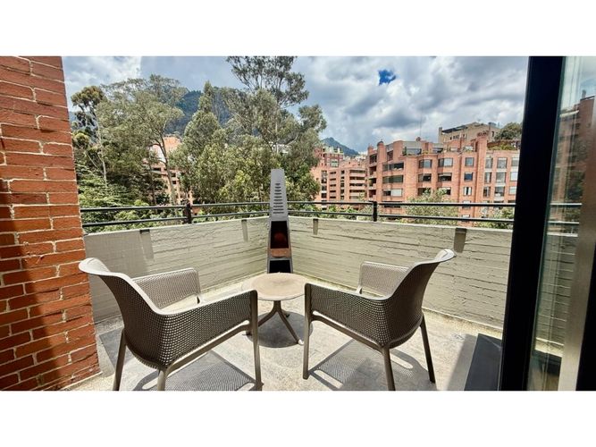 Apartamento de 2 alcobas en venta en Los Rosales, Bogotá, 205 m² · foto 6 de 21