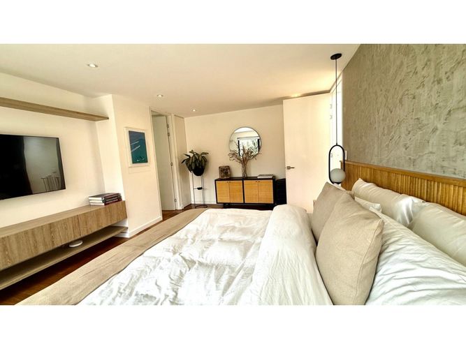 Apartamento de 2 alcobas en venta en Los Rosales, Bogotá, 205 m² · foto 7 de 21