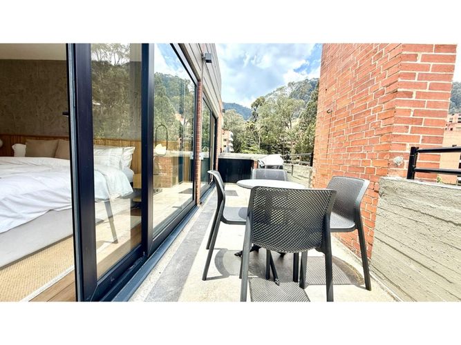 Apartamento de 2 alcobas en venta en Los Rosales, Bogotá, 205 m² · foto 8 de 21