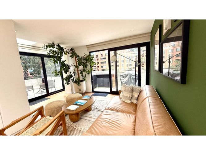 Apartamento de 2 alcobas en venta en Los Rosales, Bogotá, 205 m² · foto 12 de 21