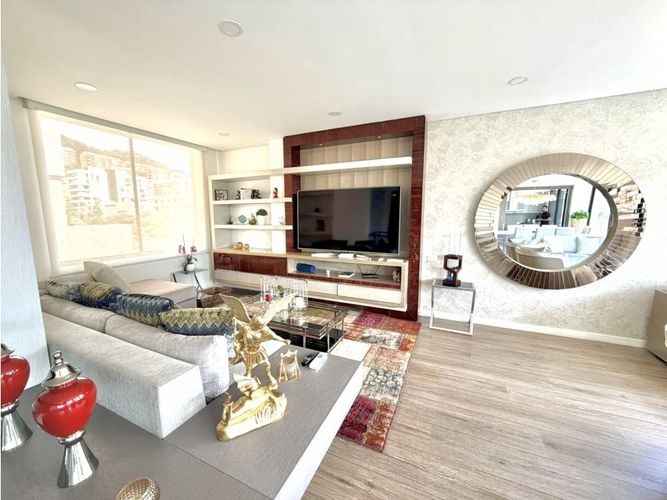 Apartamento de 4 alcobas en venta en Bella Suiza, Bogotá, 315 m² · foto 4 de 14