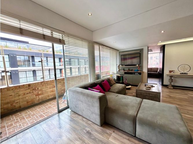 Apartamento de 3 alcobas en venta en Santa Paula, Bogotá, 157 m² · foto 4 de 19