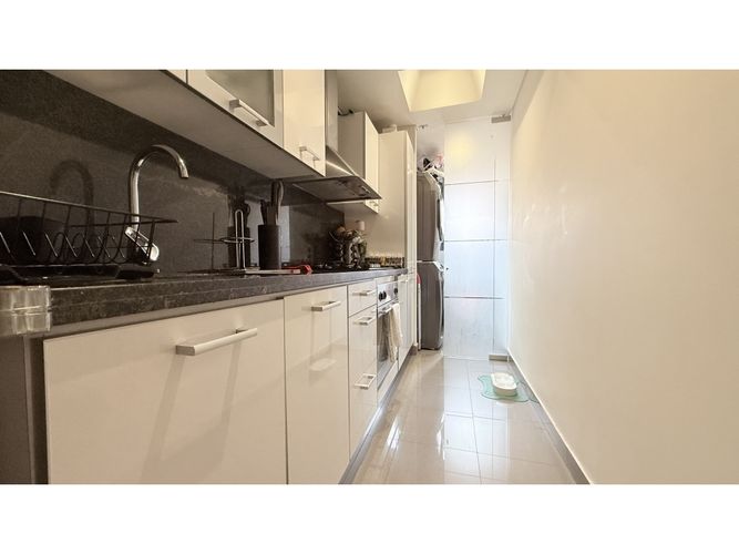 Apartamento en venta en Santa Barbara Occidental, Bogotá · foto 3 de 17