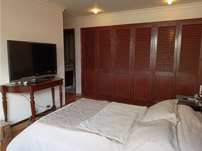 Apartamento de 3 alcobas en venta en San Patricio, Bogotá, 230 m² · foto 15 de 21