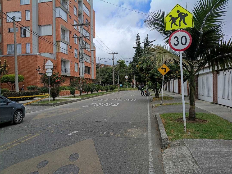 Apartamento en venta en Puente Largo, Bogotá · foto 13 de 16