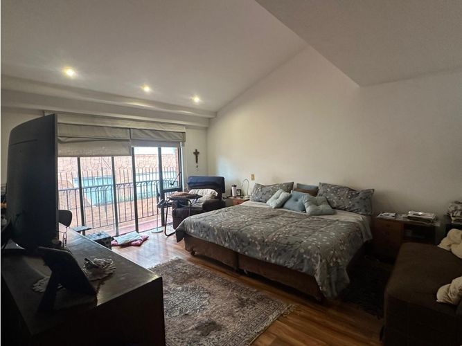 Apartamento de 3 alcobas en venta en Chicó Navarra, Bogotá, 169 m² · foto 7 de 8