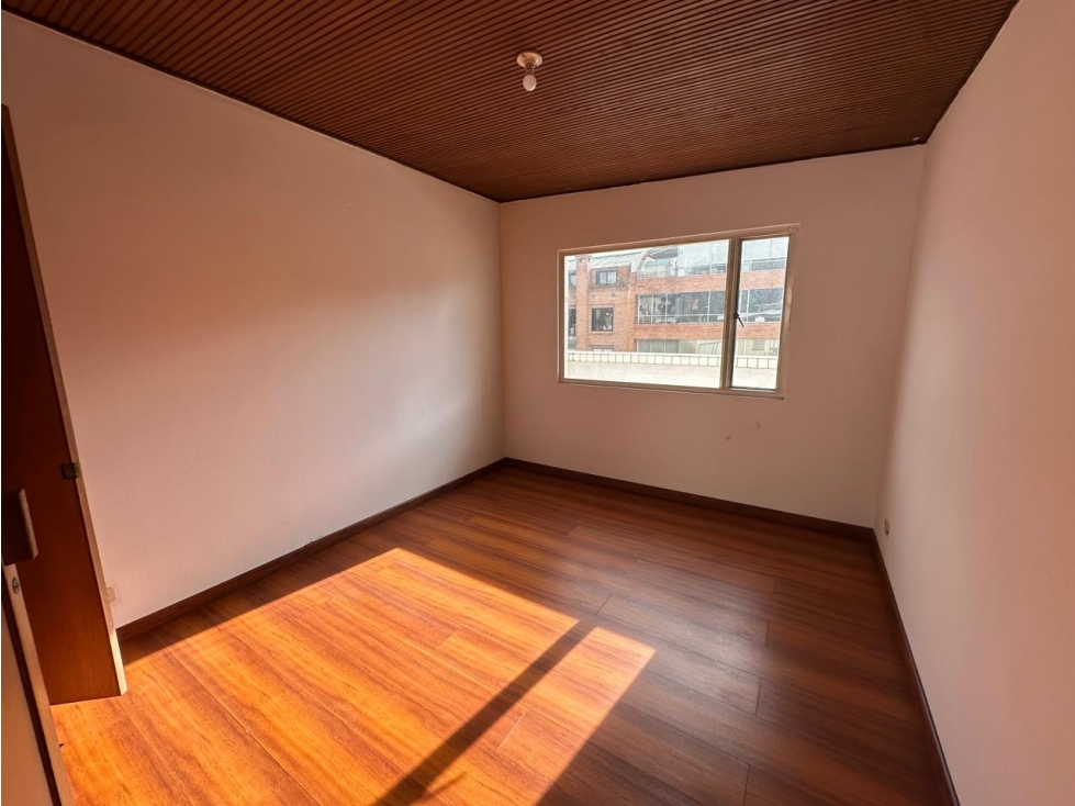 Apartamento en venta en Chicó Navarra, Bogotá · foto 5 de 10