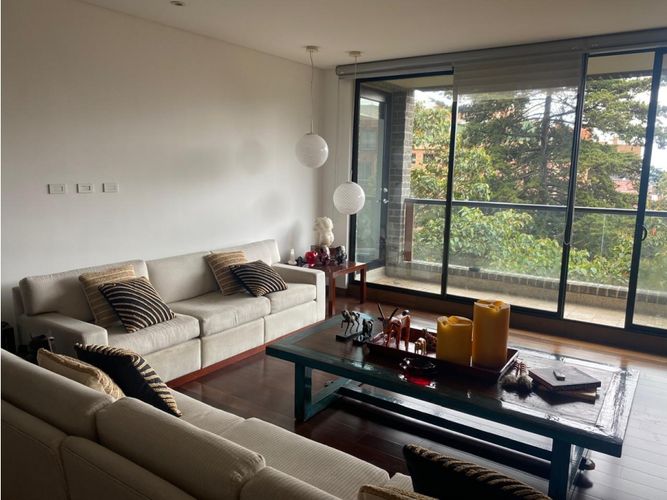 Apartamento en Arriendo en Los rosales, Bogotá