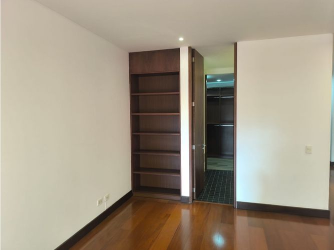 Apartaestudio en arriendo en Chico Norte, Bogotá, 67 m² · foto 2 de 17