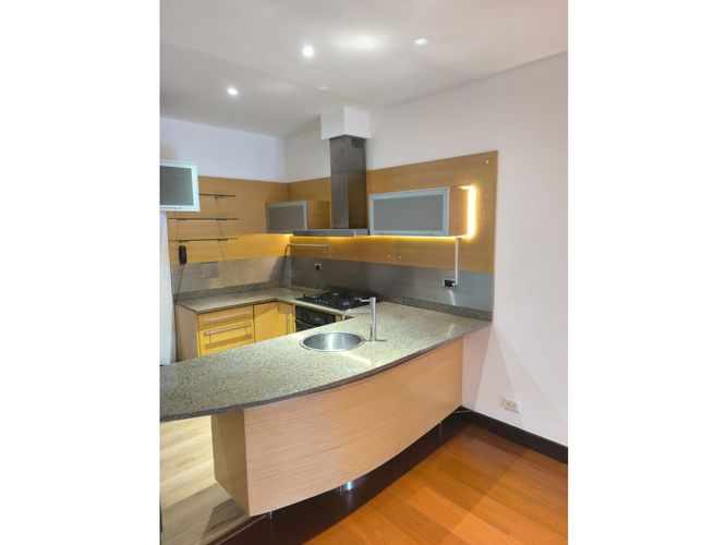 Apartaestudio en arriendo en Chico Norte, Bogotá, 67 m² · foto 3 de 17