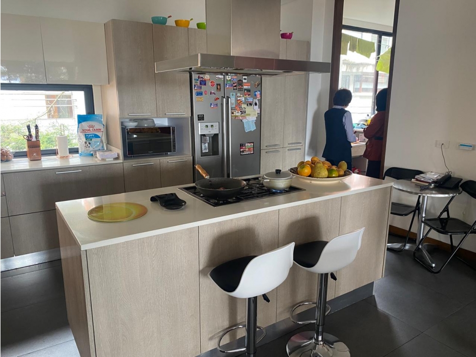 Apartamento en venta en Los Rosales, Bogotá · foto 2 de 9