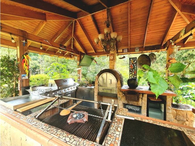Casa de 4 alcobas en venta en Torca I, Bogotá, 1200 m² · foto 7 de 16