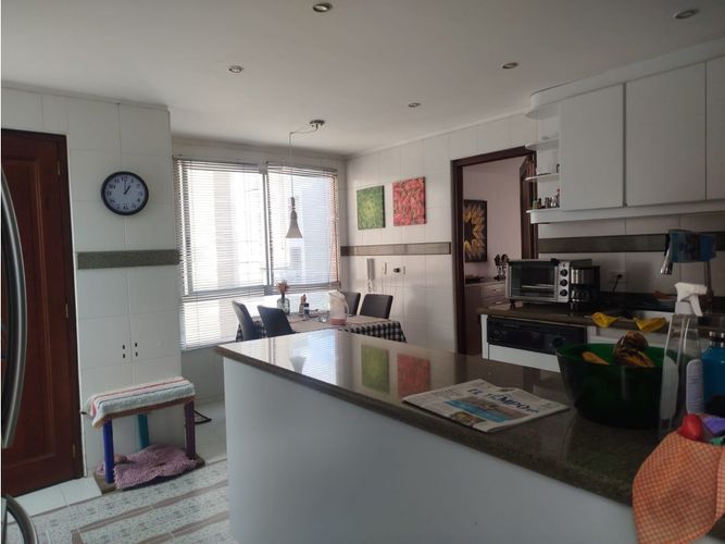 Apartamento de 3 alcobas en venta en Santa Barbara, Bogotá, 289 m² · foto 7 de 24