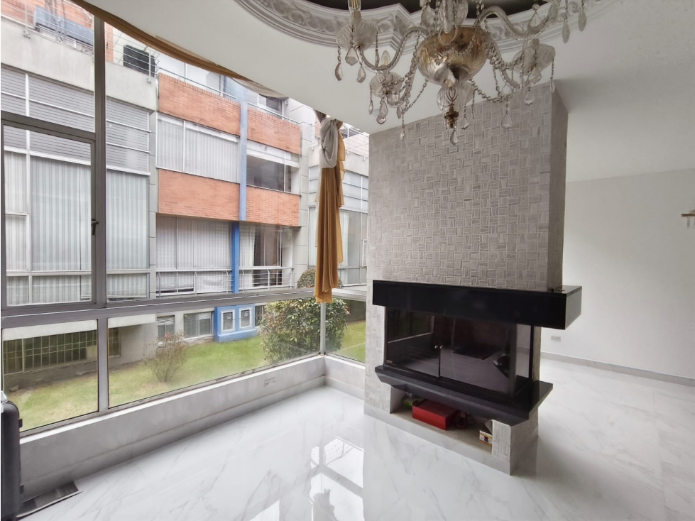 Casa en venta en Colina Campestre, Bogotá · foto 2 de 24