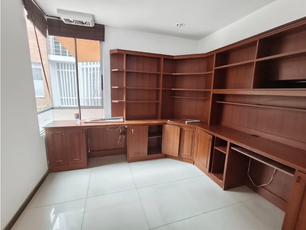 Casa en venta en Colina Campestre, Bogotá · foto 3 de 24