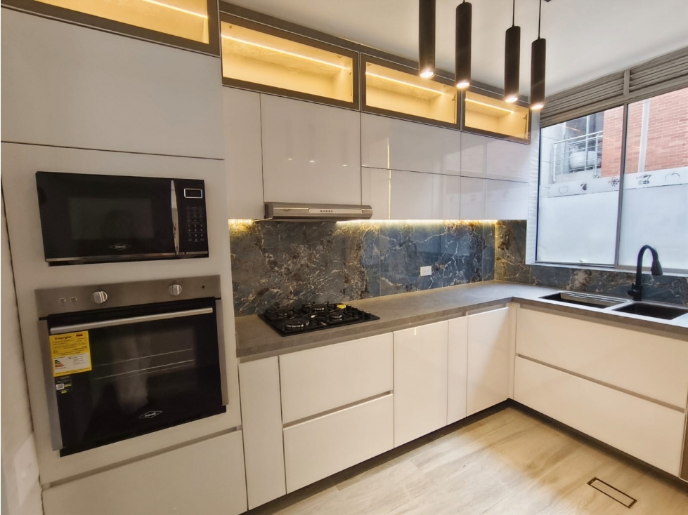 Casa en venta en Colina Campestre, Bogotá · foto 9 de 24