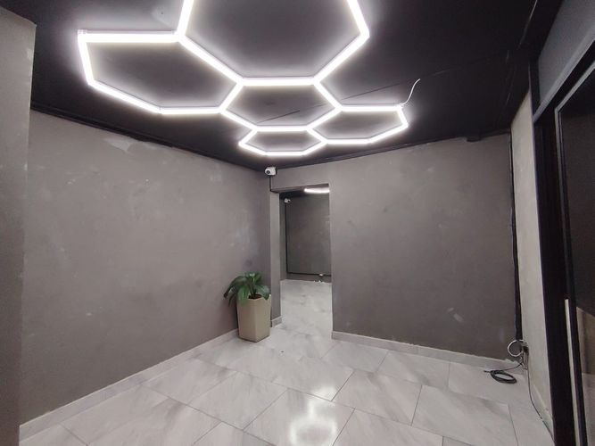 Local en arriendo en La Castellana, Medellín, 40 m² · foto 4 de 11