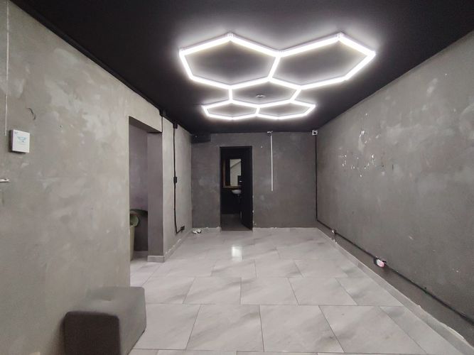 Local en arriendo en La Castellana, Medellín, 40 m² · foto 2 de 11